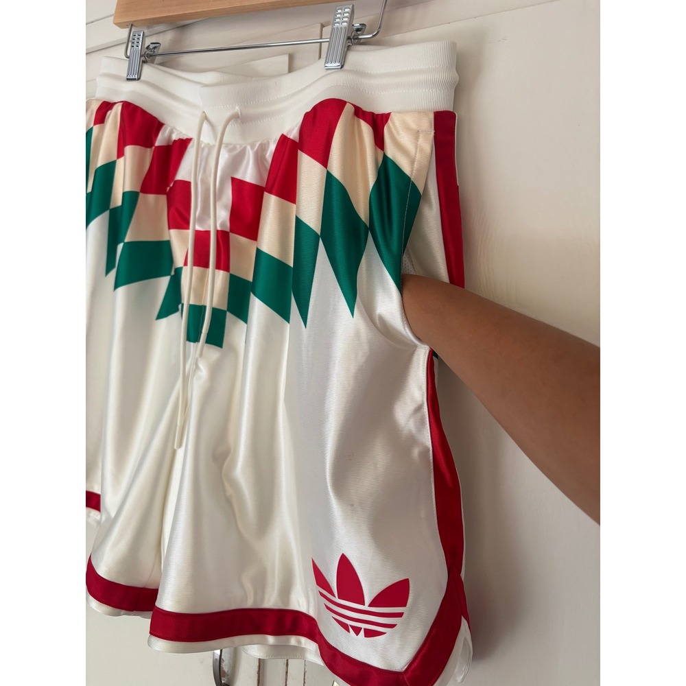 Adidas Originals World Cup 2026 Diamond Pack Basketball Shorts Unisex Large - Picture 3 of 9